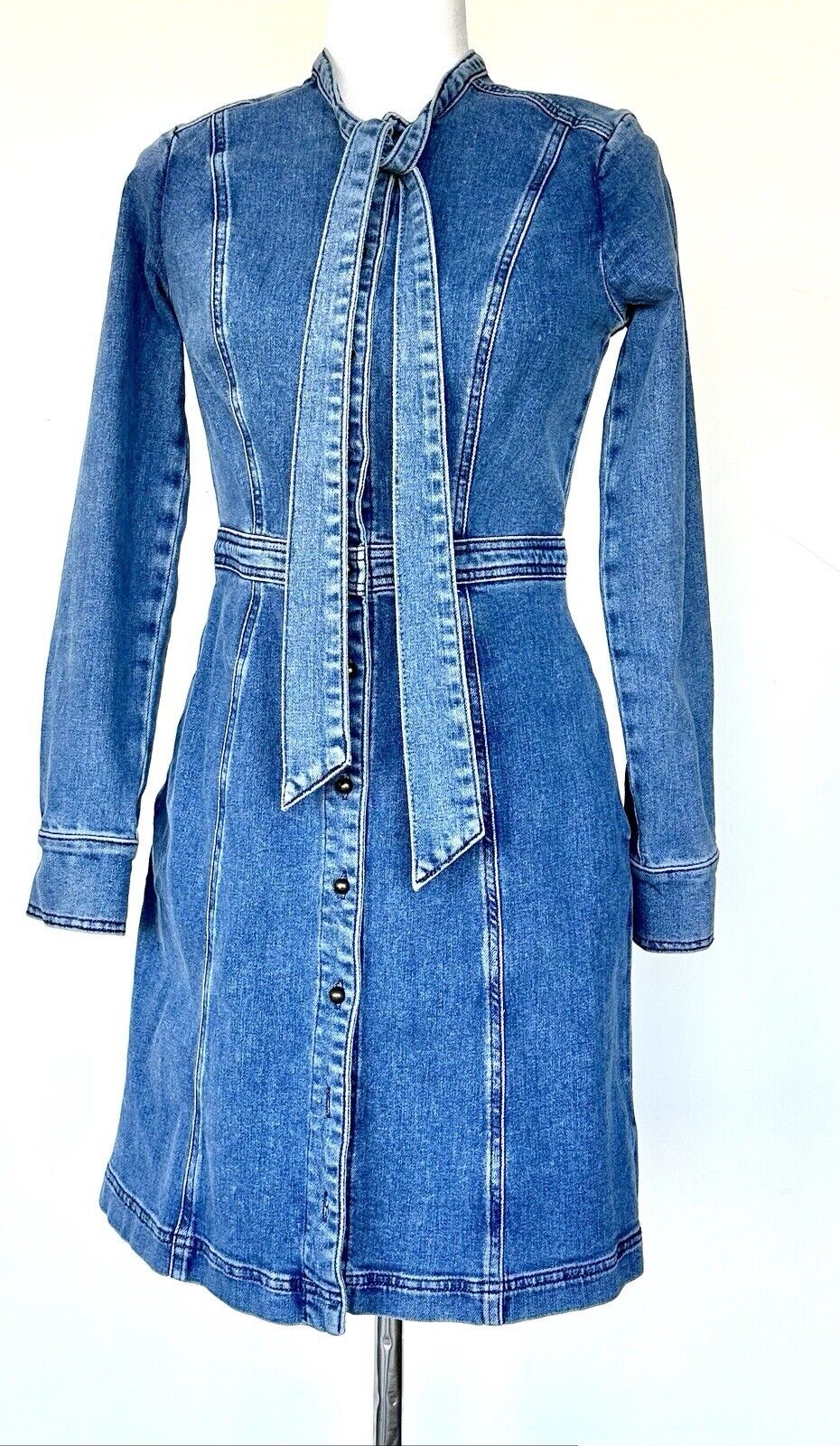 Boden Elspeth Denim Tie Neck Dress Retail $169 Size 2 NWT