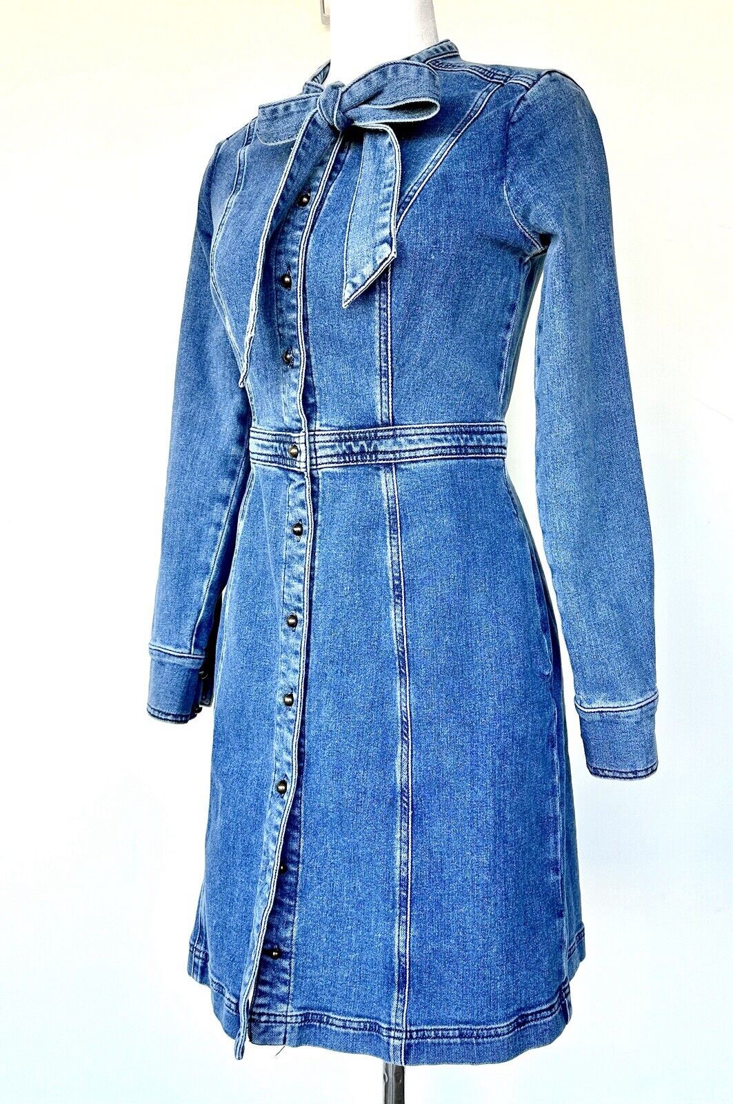 Boden Elspeth Denim Tie Neck Dress Retail $169 Size 2 NWT