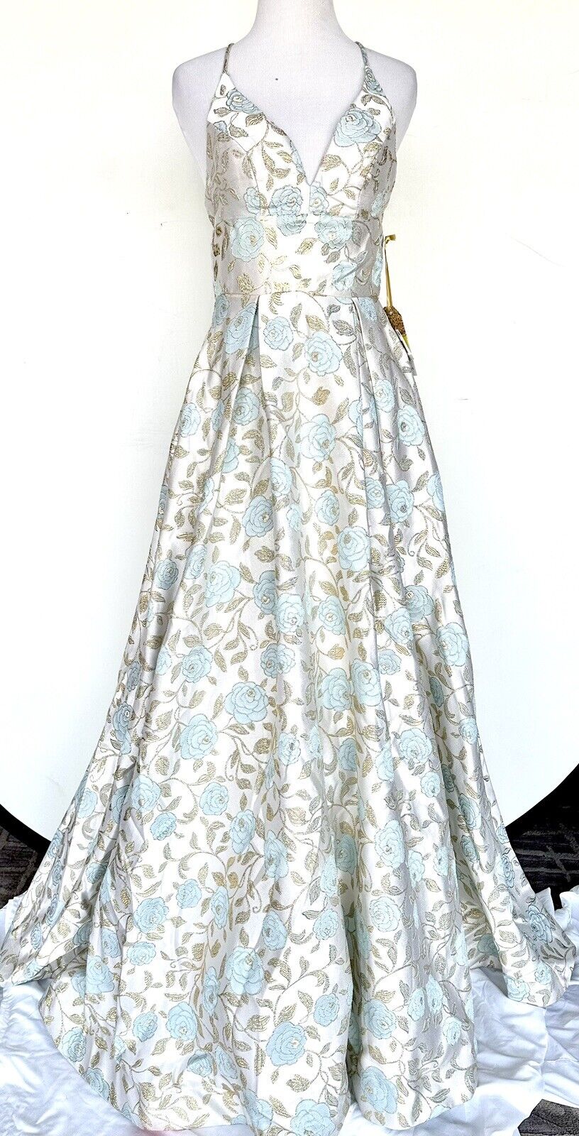 TLC Say Yes To The Prom Ivory  Dress Gown Retail $149 Price $99 Size 1/2 (XS)