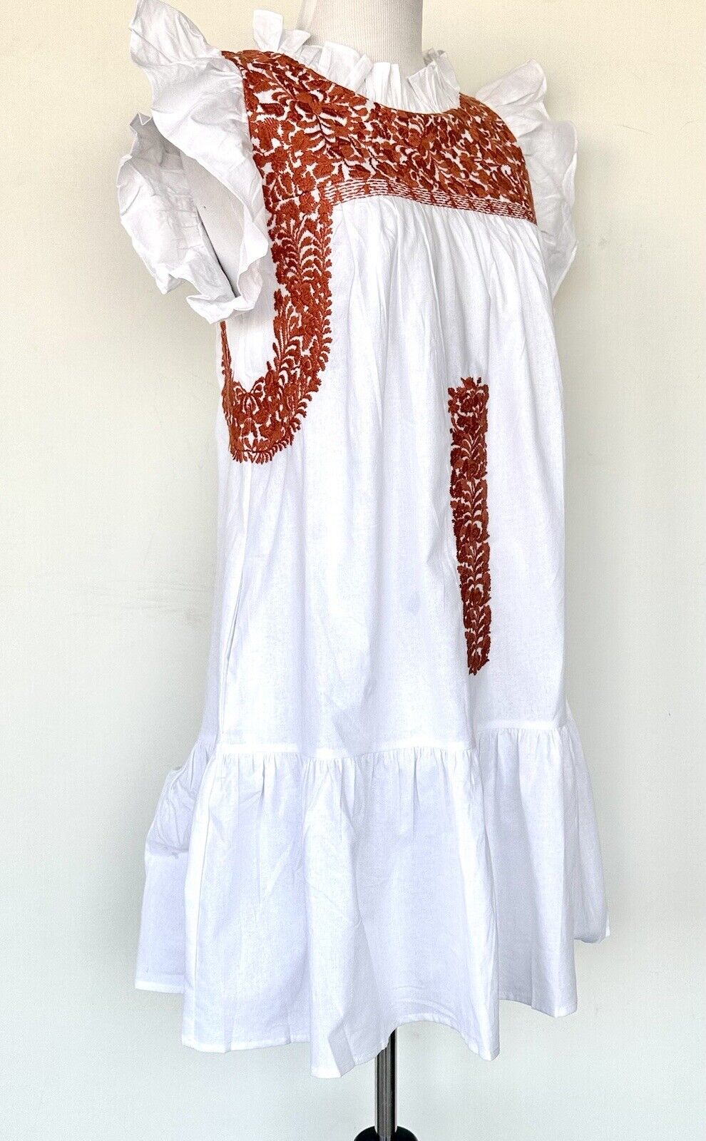 NWT J Marie embroidered Tiered Noel Dress size M Retail $128 Price $69 White Red