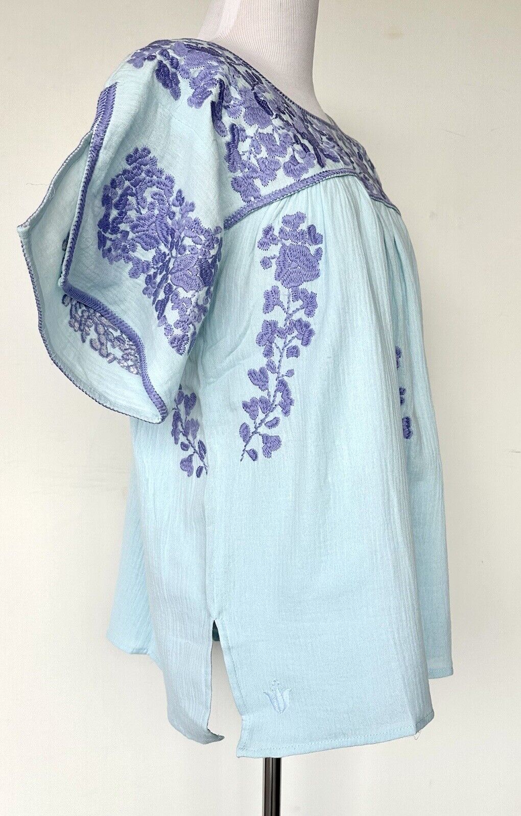 J Marie embroidered Camdyn Top size S Retail $114 Blue / Lilac NWT Soft Rayon