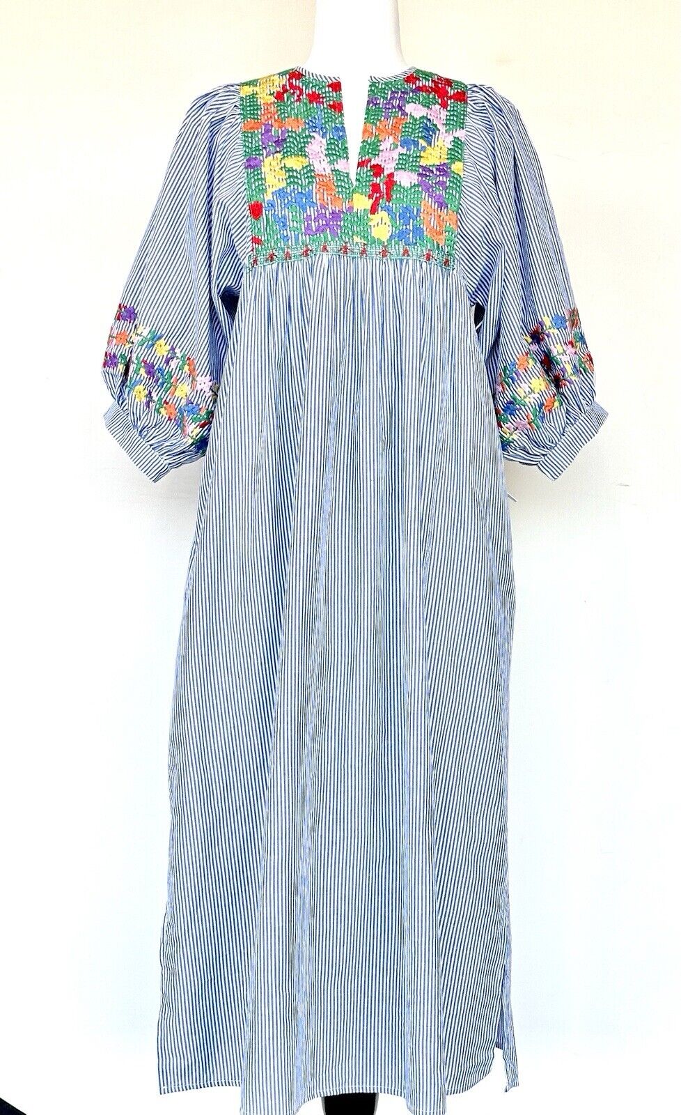 J Marie embroidered Tristan MIDI Dress size XS Retail $180 Stripe 3/4 Sleeve NWT