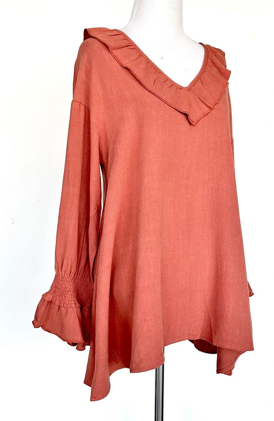 Paisley Vine Linen Mix Ruffle Neck Tunic Top Rust NWT $58 Smocked Cuff Medium