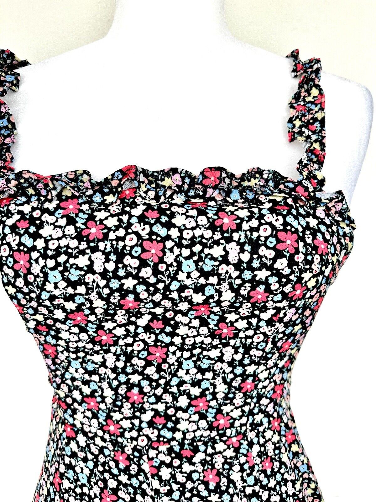 Charlie Holiday Vintage Print Retro Jumpsuit Retails $139.95 XS Ruffle Strap