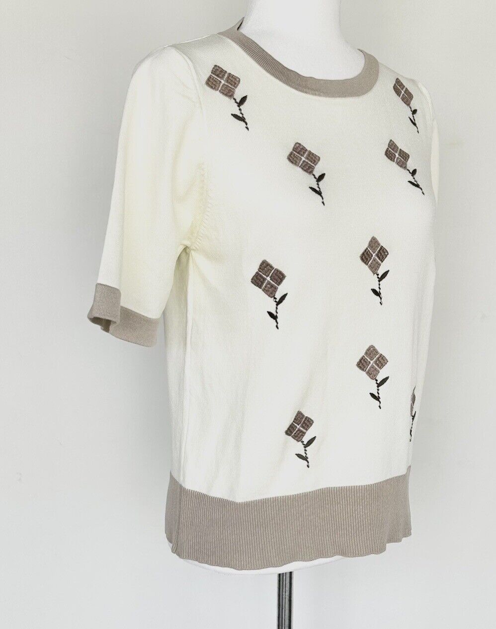 DDD Retro Style Knitted Sweater Short Sleeve Embroidered Size M