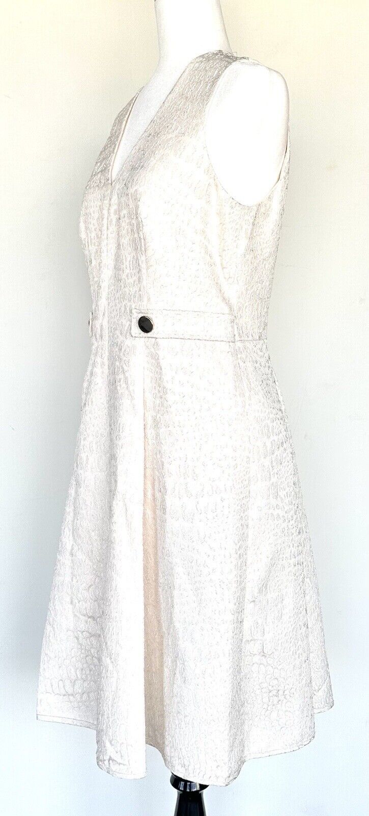 Anne Klein Ivory Raised Print Textured Dress. Size 10 Retails $159 Price $79.50