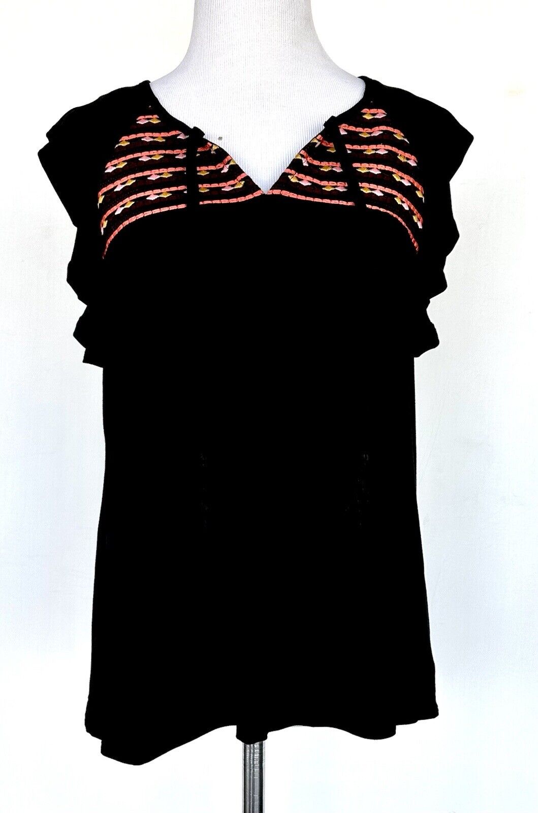 Sanctuary Embroidered Top NWT Retail $59 Price $39 XS Anthropologie Black
