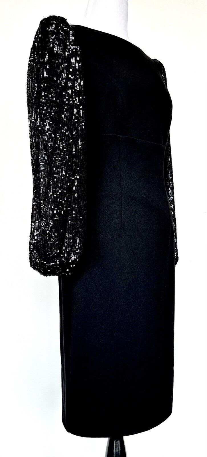 Eliza J Sheath With Sequin Long Sleeves Black Retails $178 Size 0 NWT
