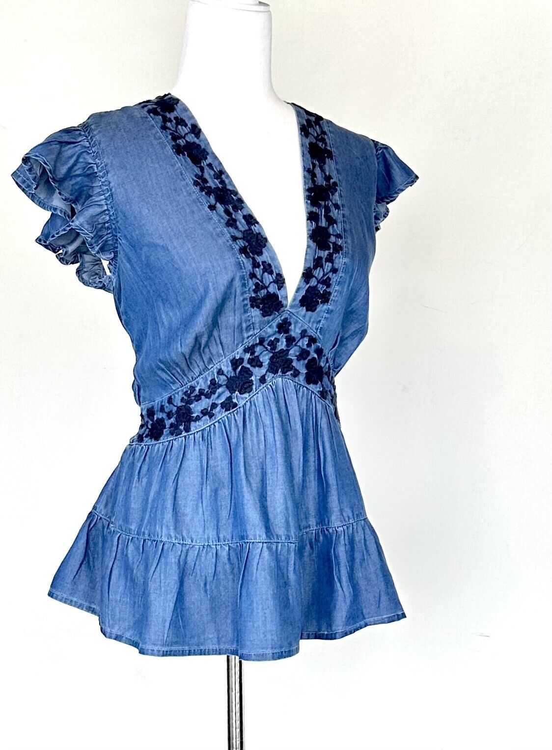 Venus Soft Denim Embroidered Top $44 Peplum Flutter Sleeve Size M Smocked Back