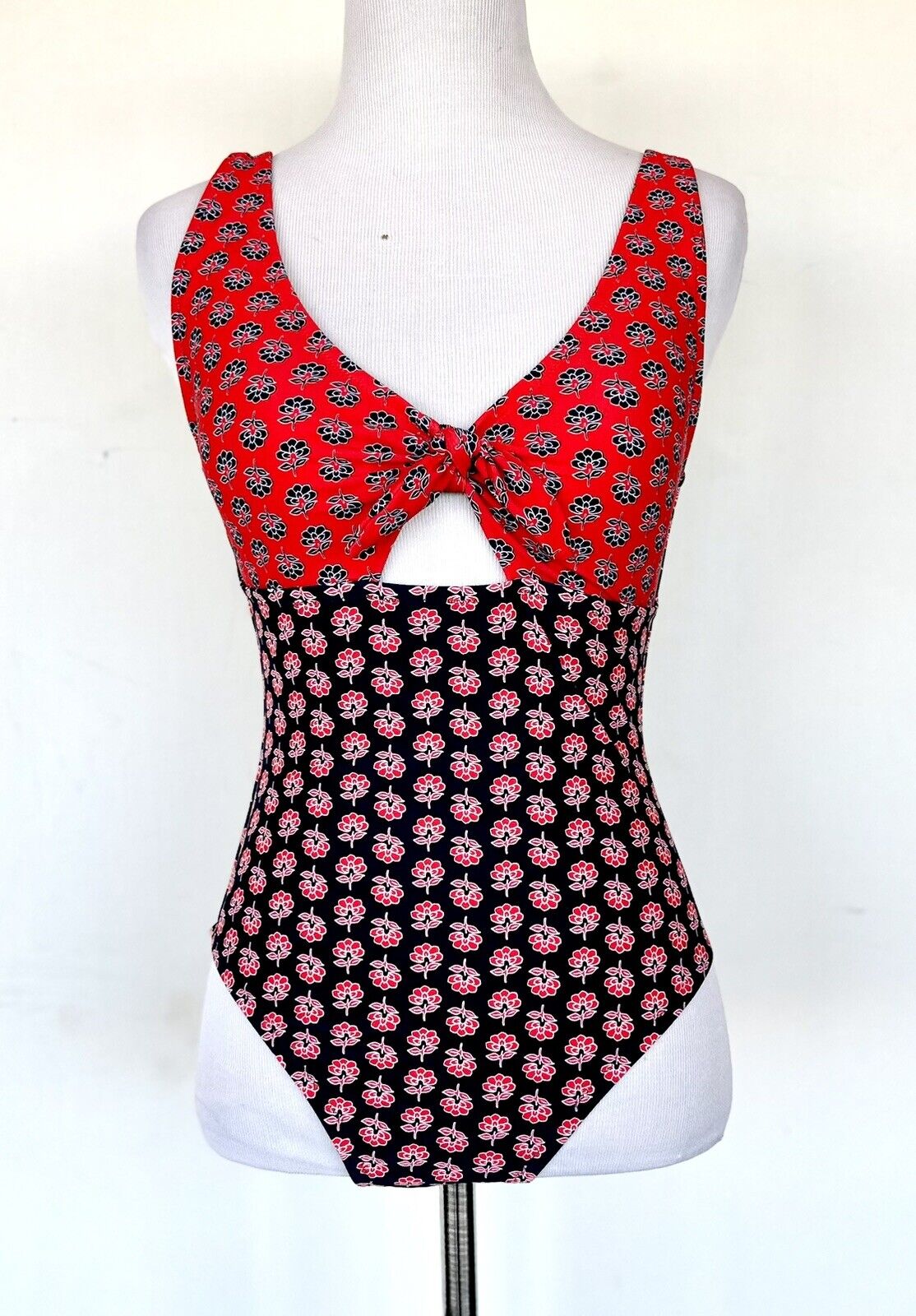 J Crew Women's Cutout Bow Floral Swimsuit Retail $98 NWT Red Navy