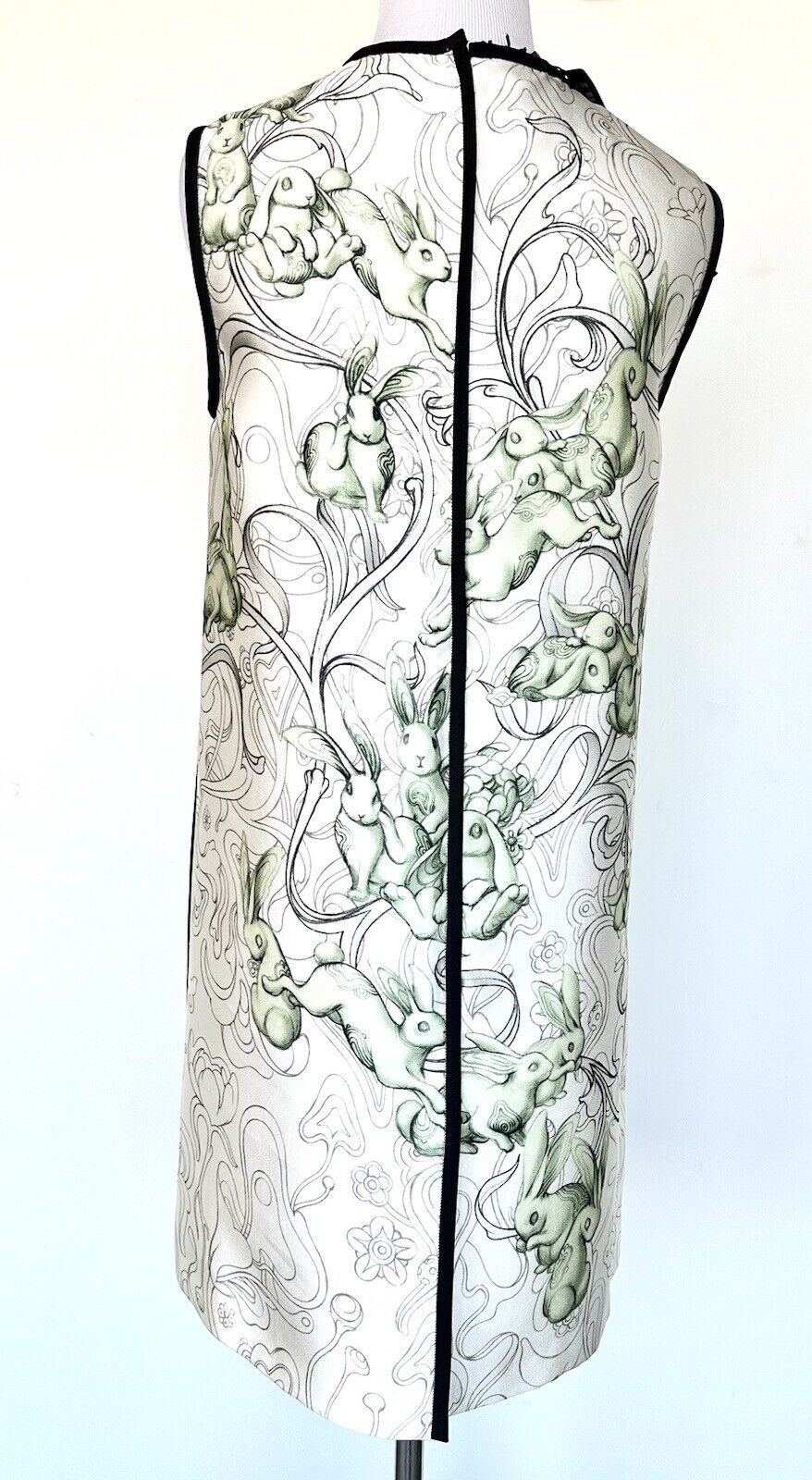 Prada Dress. NWT Size Italian 42 US 4 ( M) Retails $2340 Price $665