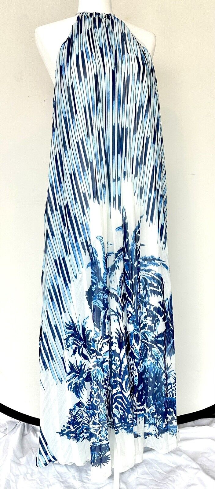 L’atiste By Amy Blue White Long Pleated Dress Halter Retail $105 Price $59 L