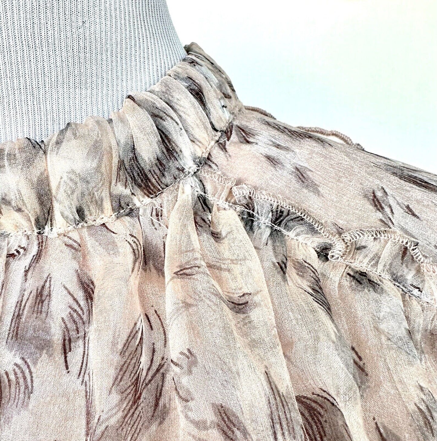 TCEC Chiffon Animal Print Peach Blouse Price $38 Ruffle Neck Size Small