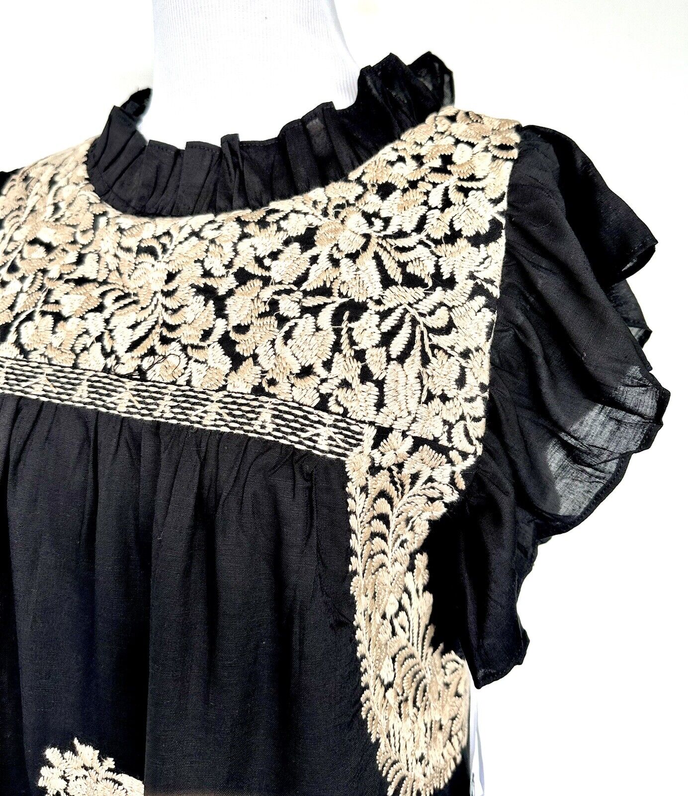 NWT J Marie embroidered Tiered Honey Dress size XS Retail $128 Price $69 Black