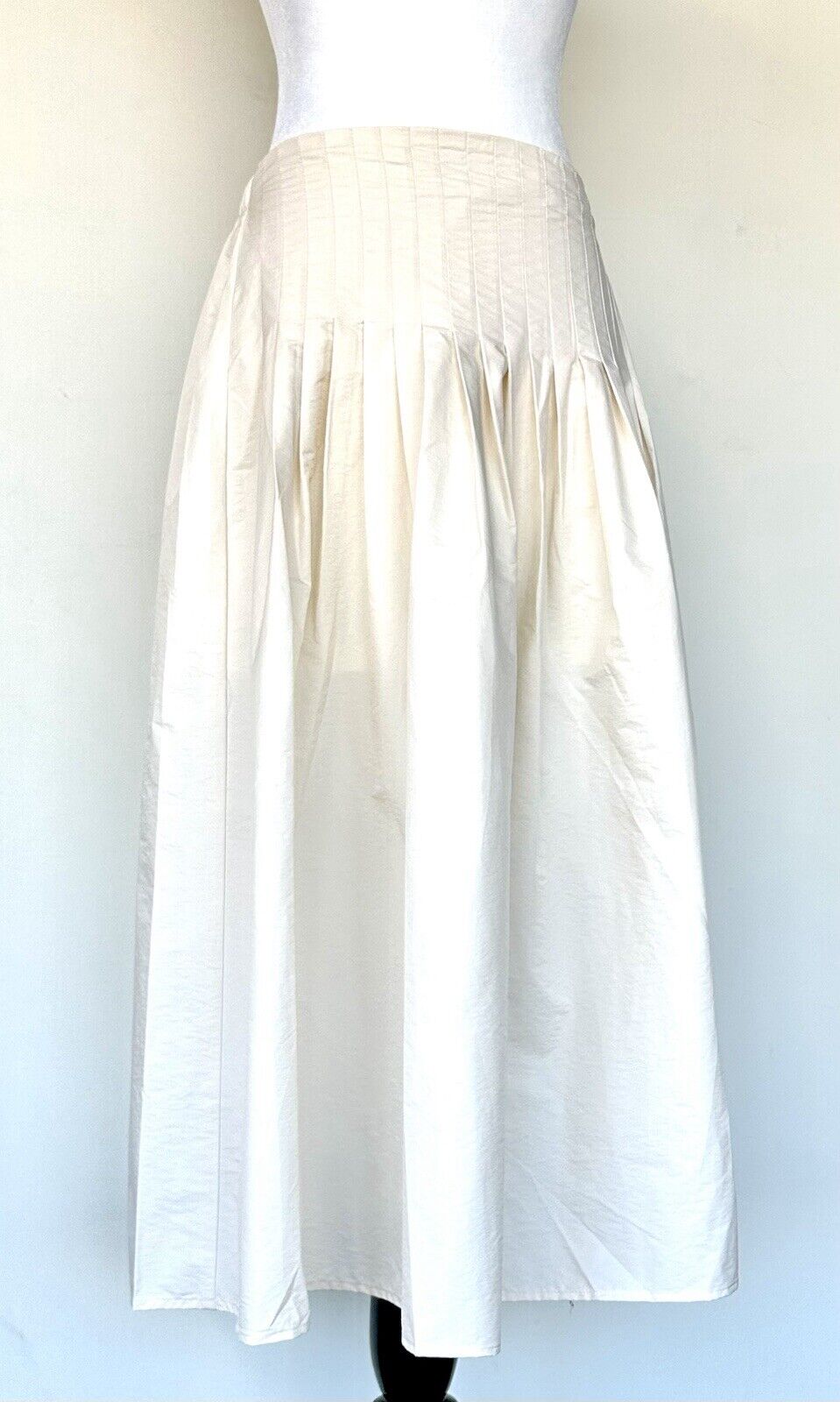 Mable Cream Skirt pin tucked Pleating. Size Small New