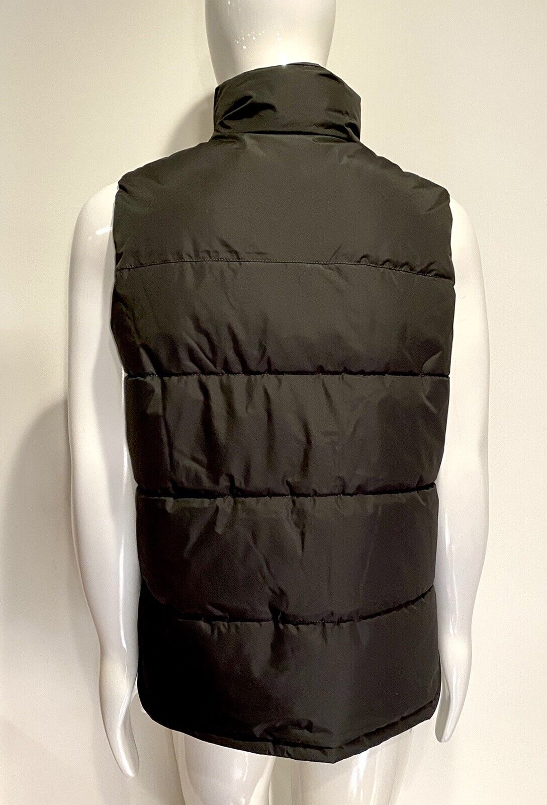 Hawke & Co Heavyweight Shell Carbon Puffa Vest Jacket Retail $150 Price $79 XL