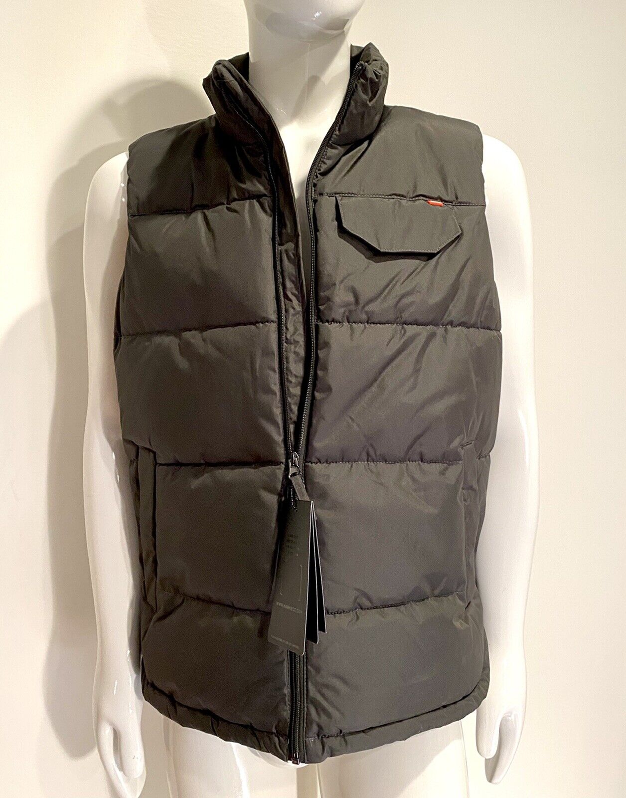 Hawke & Co Heavyweight Shell Carbon Puffa Vest Jacket Retail $150 Price $79 XL