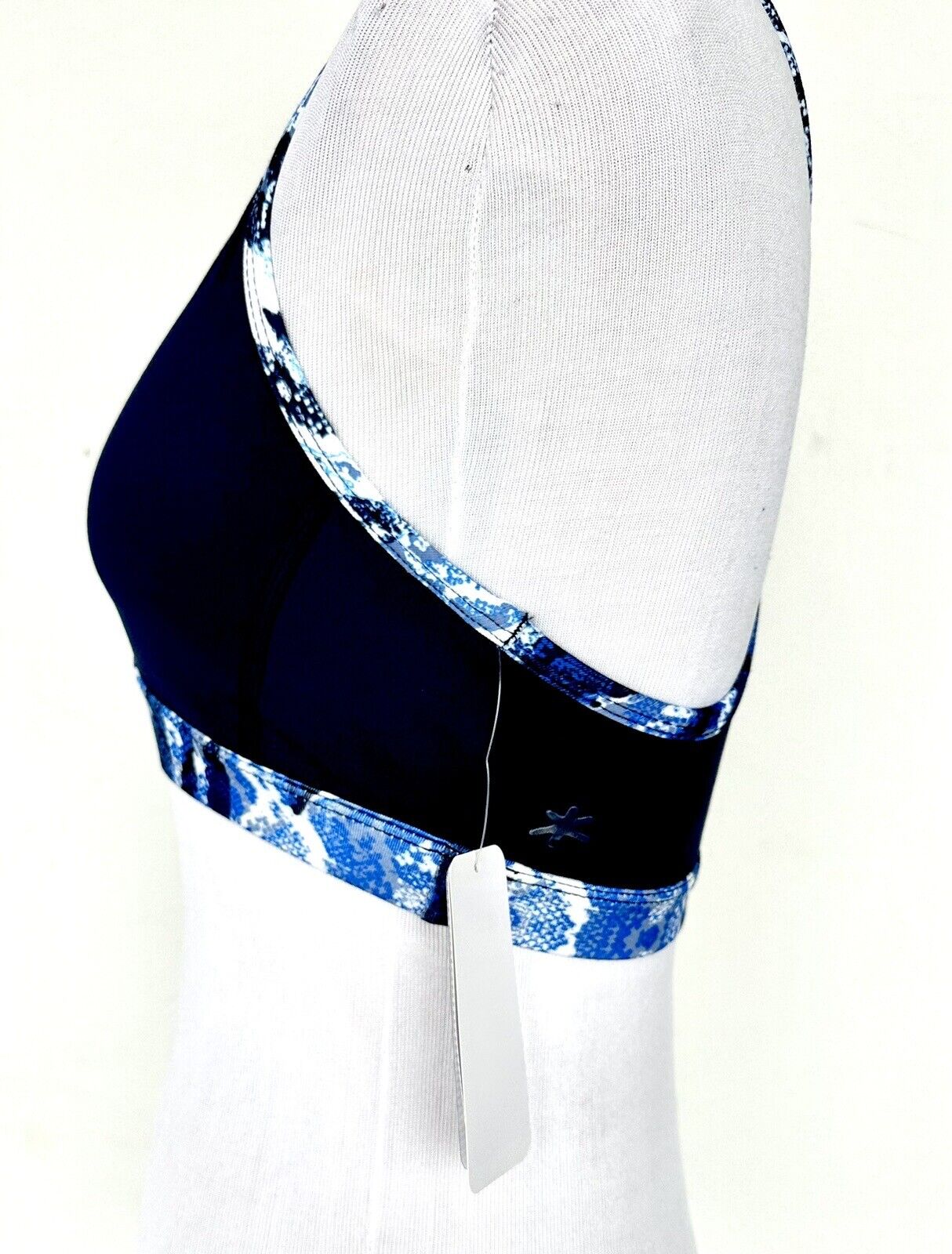 Splendid Blue V Sports Bra With Ladder Back Retails $68 XS