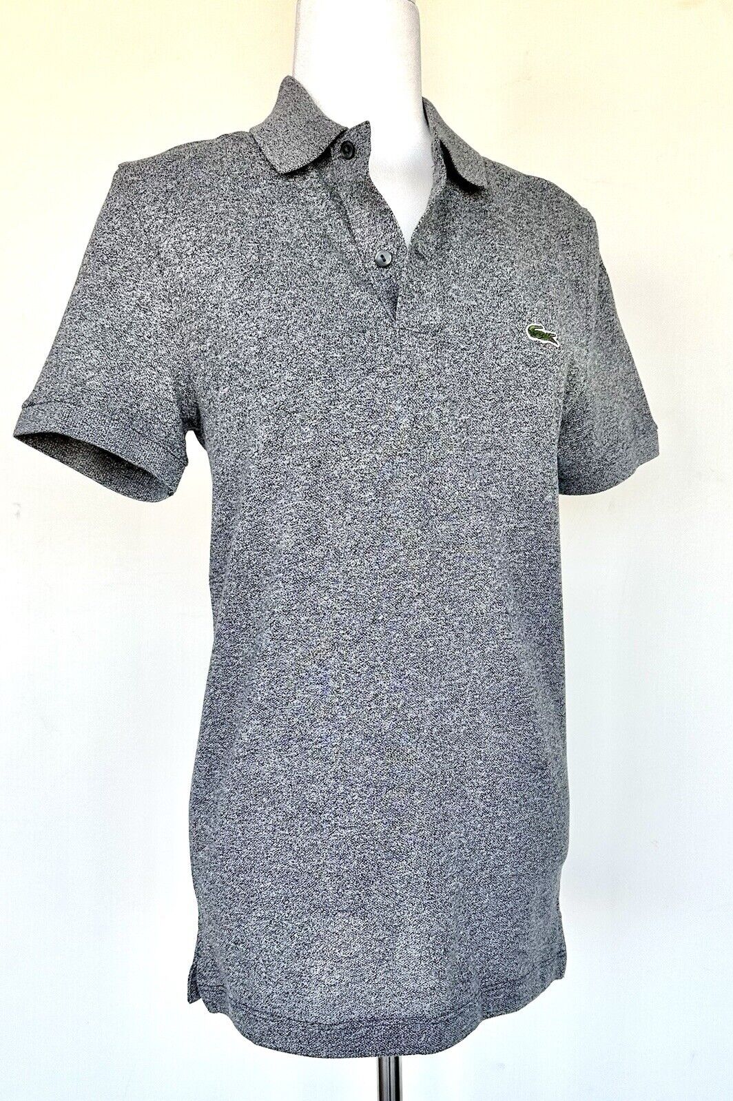 Lacoste Women’s Slim Fit Polo Three Button Shirt Small (3) Retail $98 New Grey