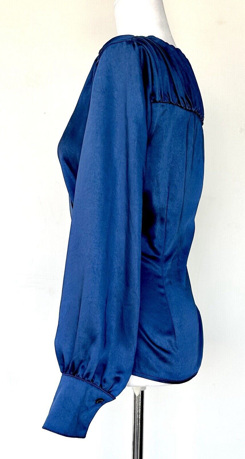 Kut From The Kloth Satin Blue Long Sleeve Pleated Blouse Retail $90 XS