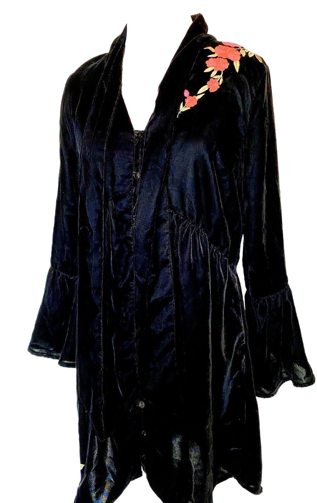 4our Dreamers Black Velvet Rose Embroidered Dress.Retails $158 Price $39 NWT