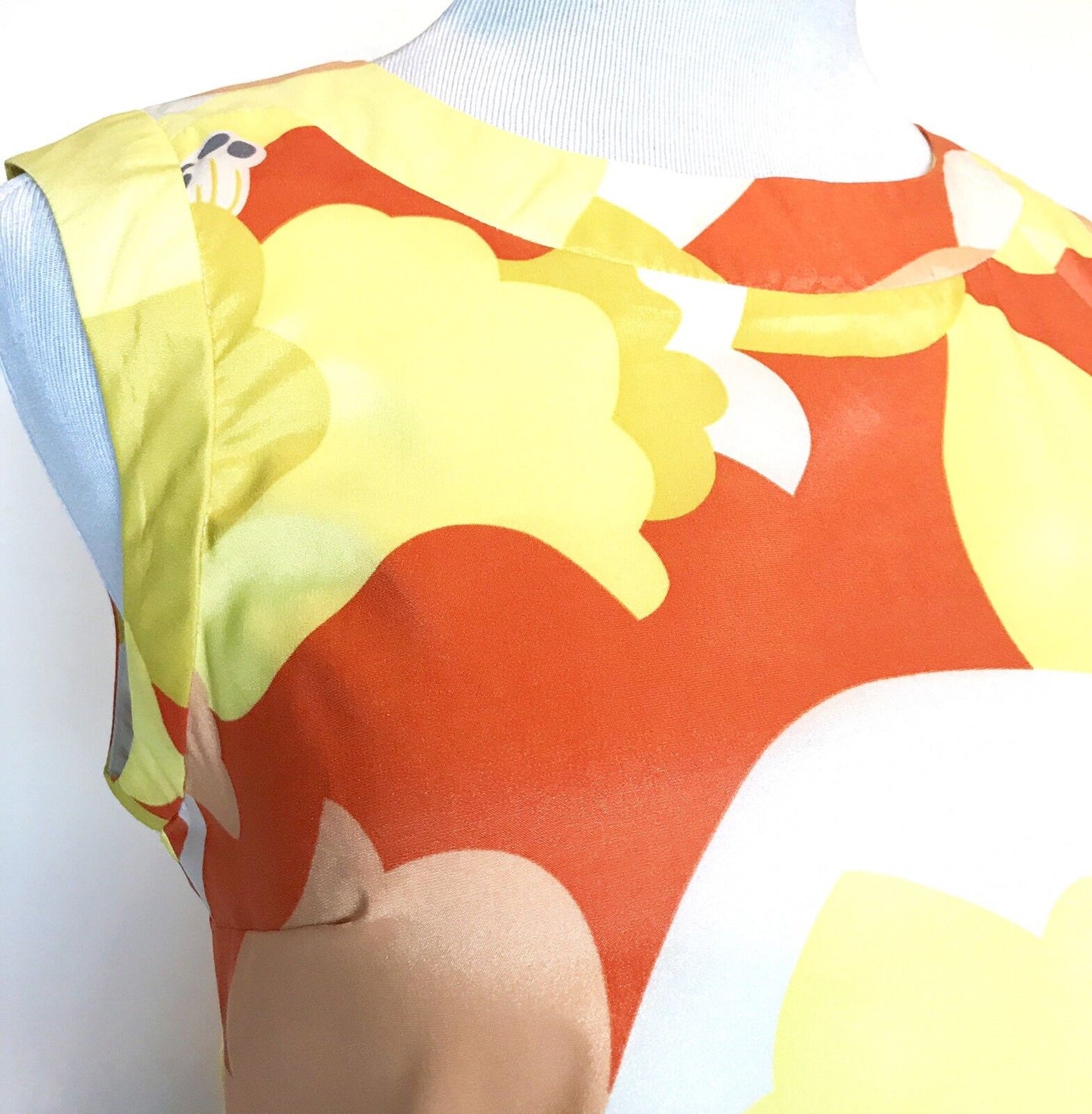 Vertigo Sleeveless Abstract Shift Dress Yellow/Orange. Retail $220 Price $78 NWT