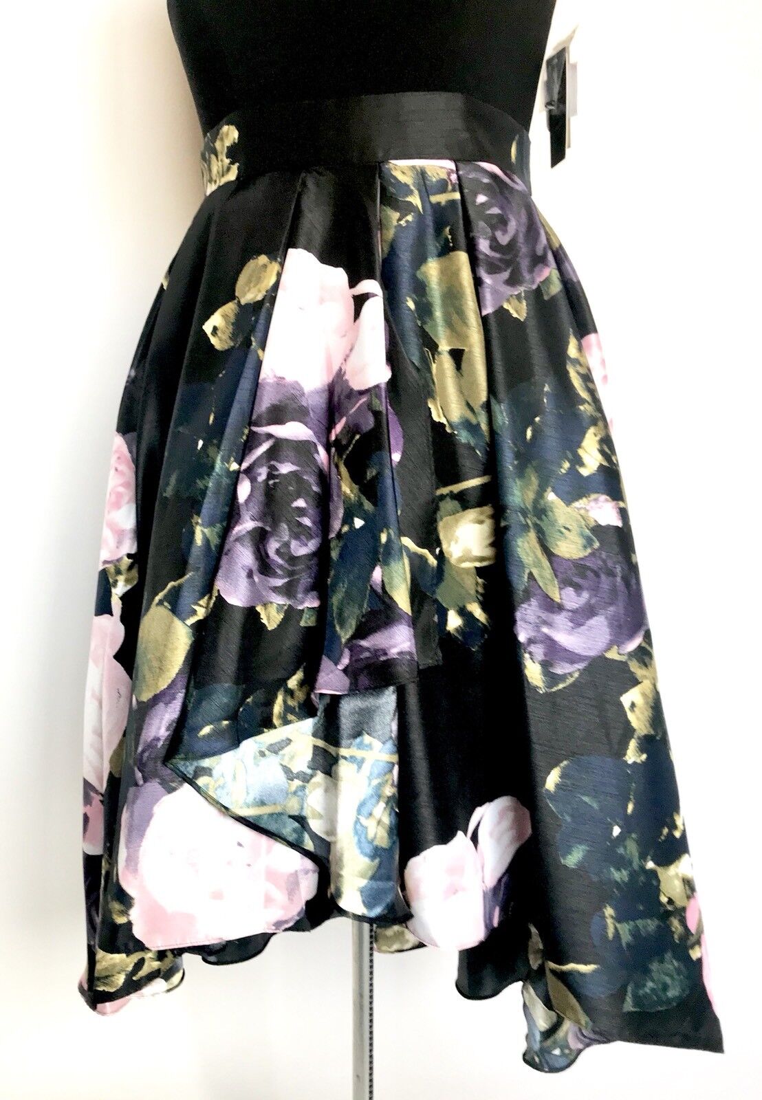 SNLY Black Bead Neck Gown. Floral Skirt. NWT Price $78 Size 10