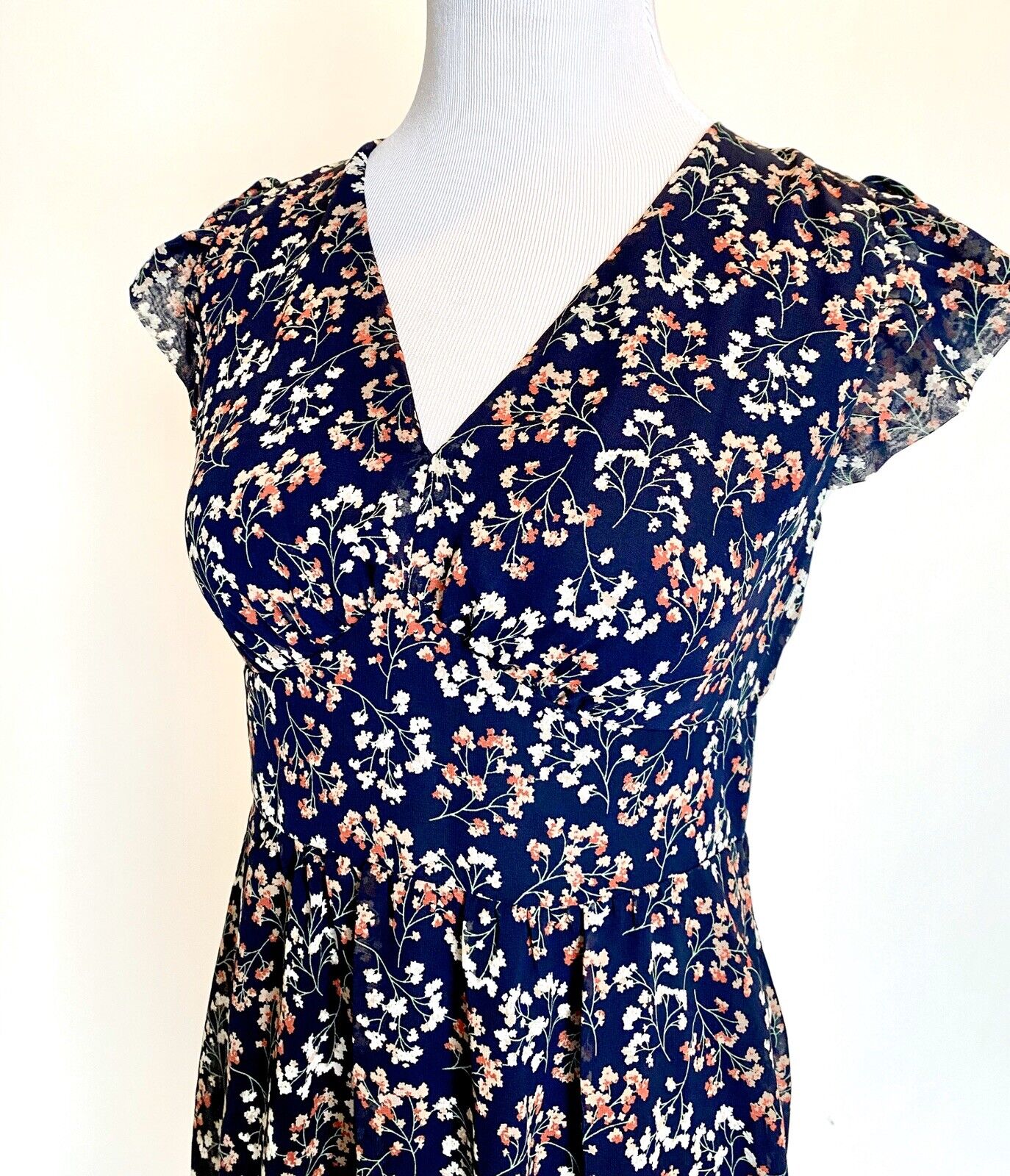Aqua Floral Print Knee-Length Party Dress. Size S Retails $88 Price $34.NWT