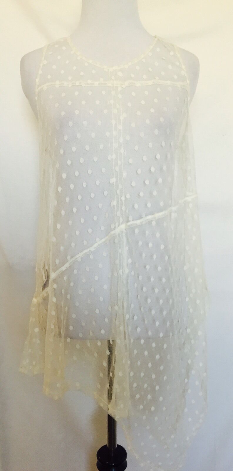 BCBGeneration Cream Spot Net Top NWT Size M Retail $88 Price $38