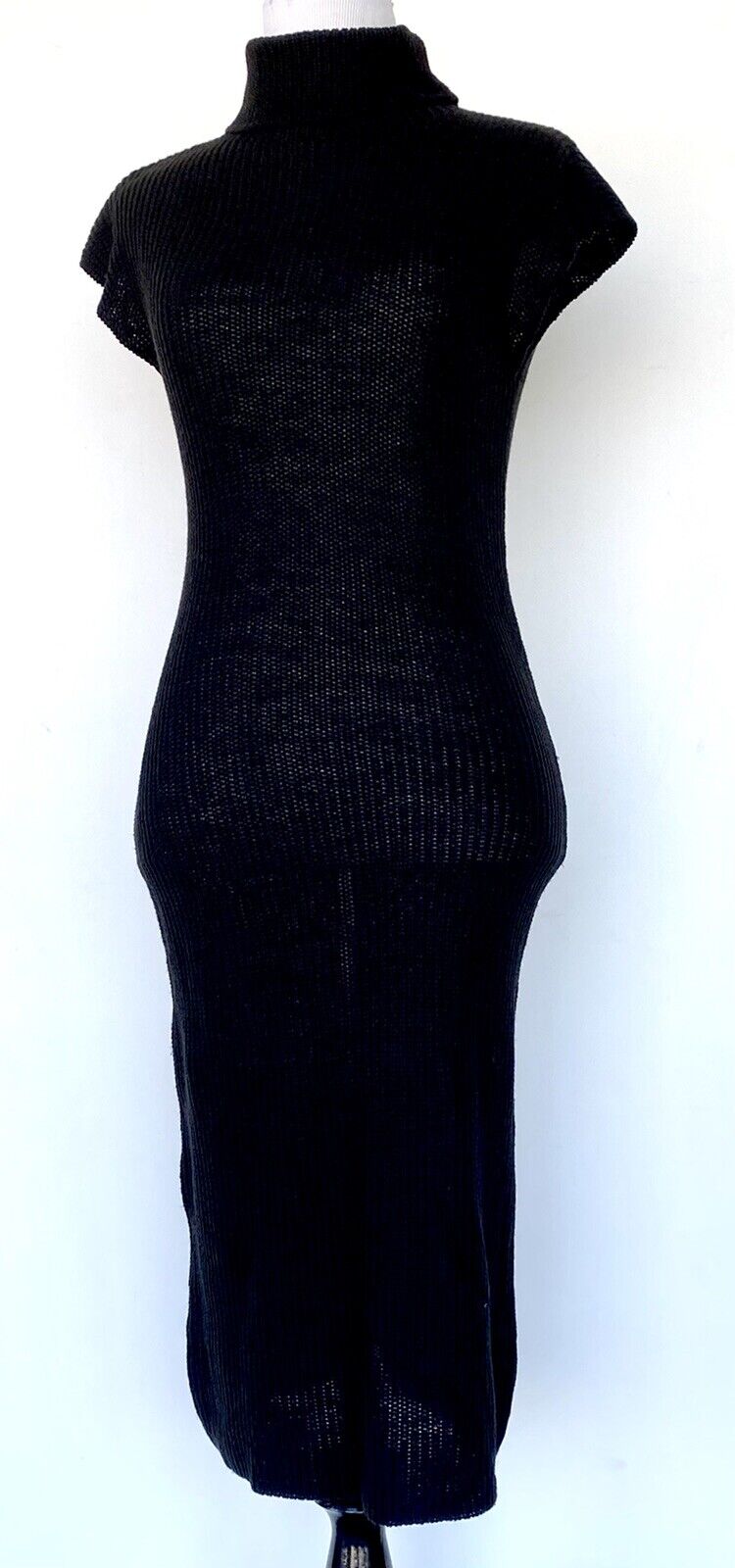 Max Studio Knitted Cap Sleeve MIDI Dress Size S Retails $118 Price $66 NWT