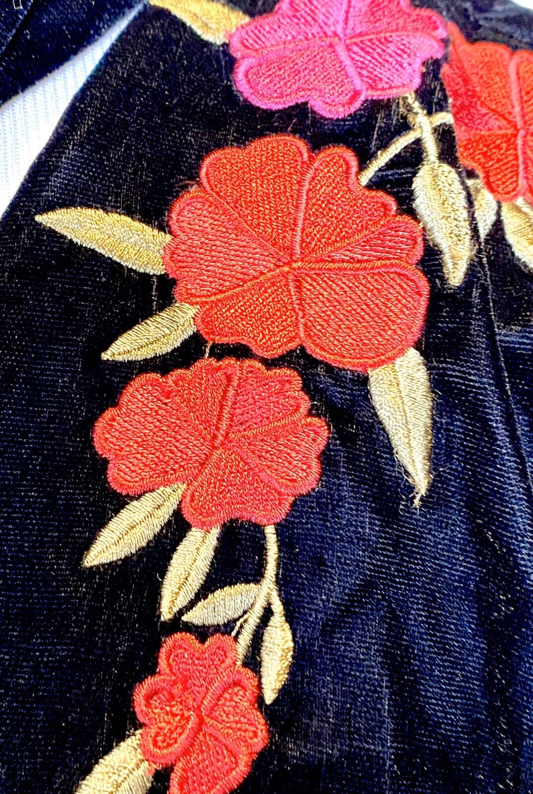 4our Dreamers Black Velvet Rose Embroidered Dress.Retails $158 Price $39 NWT