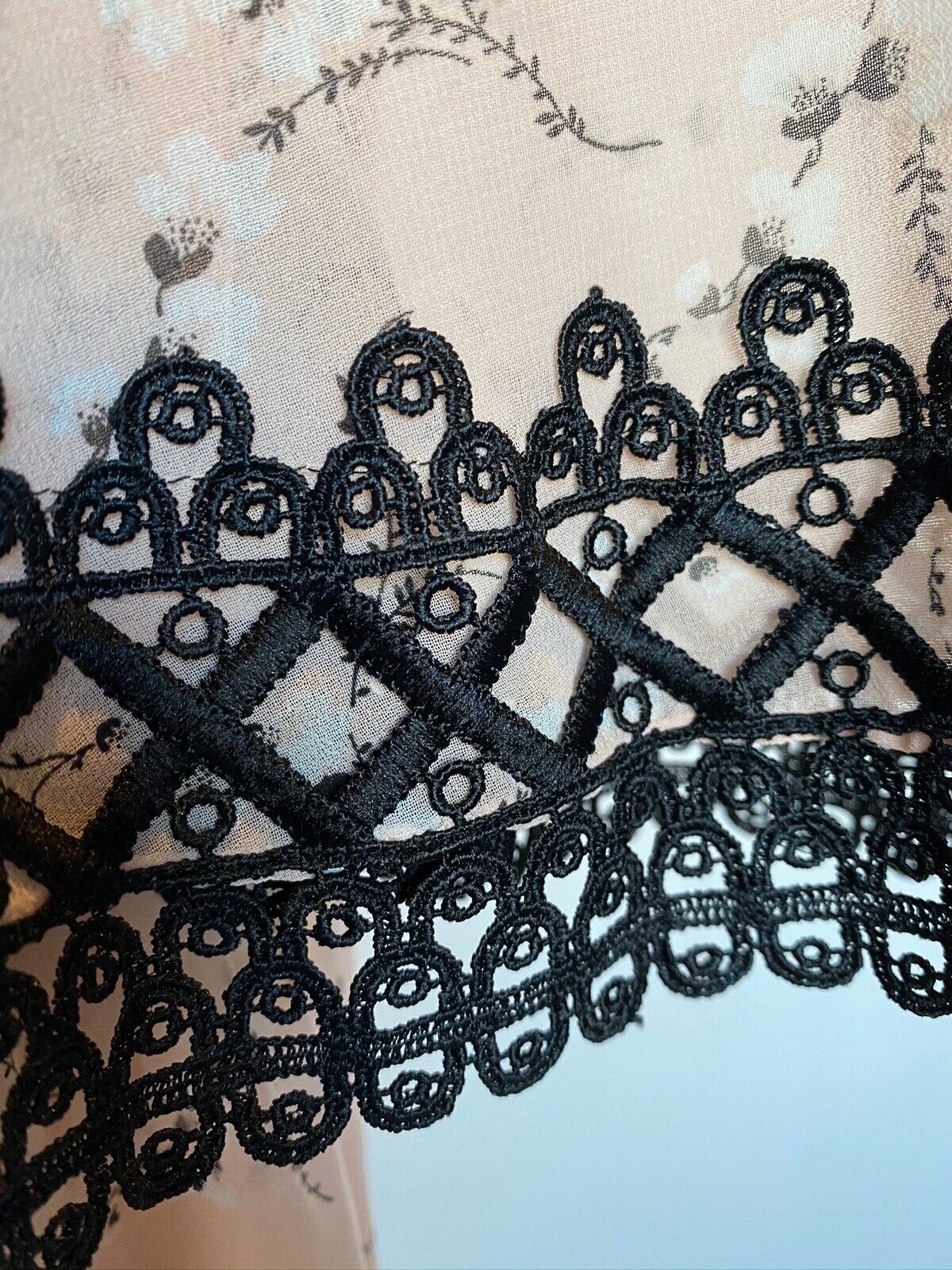 Le Gali Pink & Black Crochet Edge Cocktail Dress XS Retail $179 Price $54 NWT