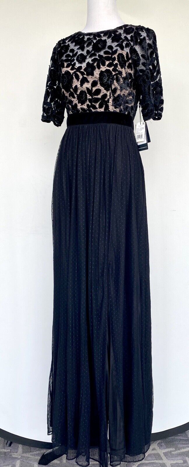 Adrianna Papell Black Velvet & Net Rose Gown NWT Size 0 Retail $199 Price $89