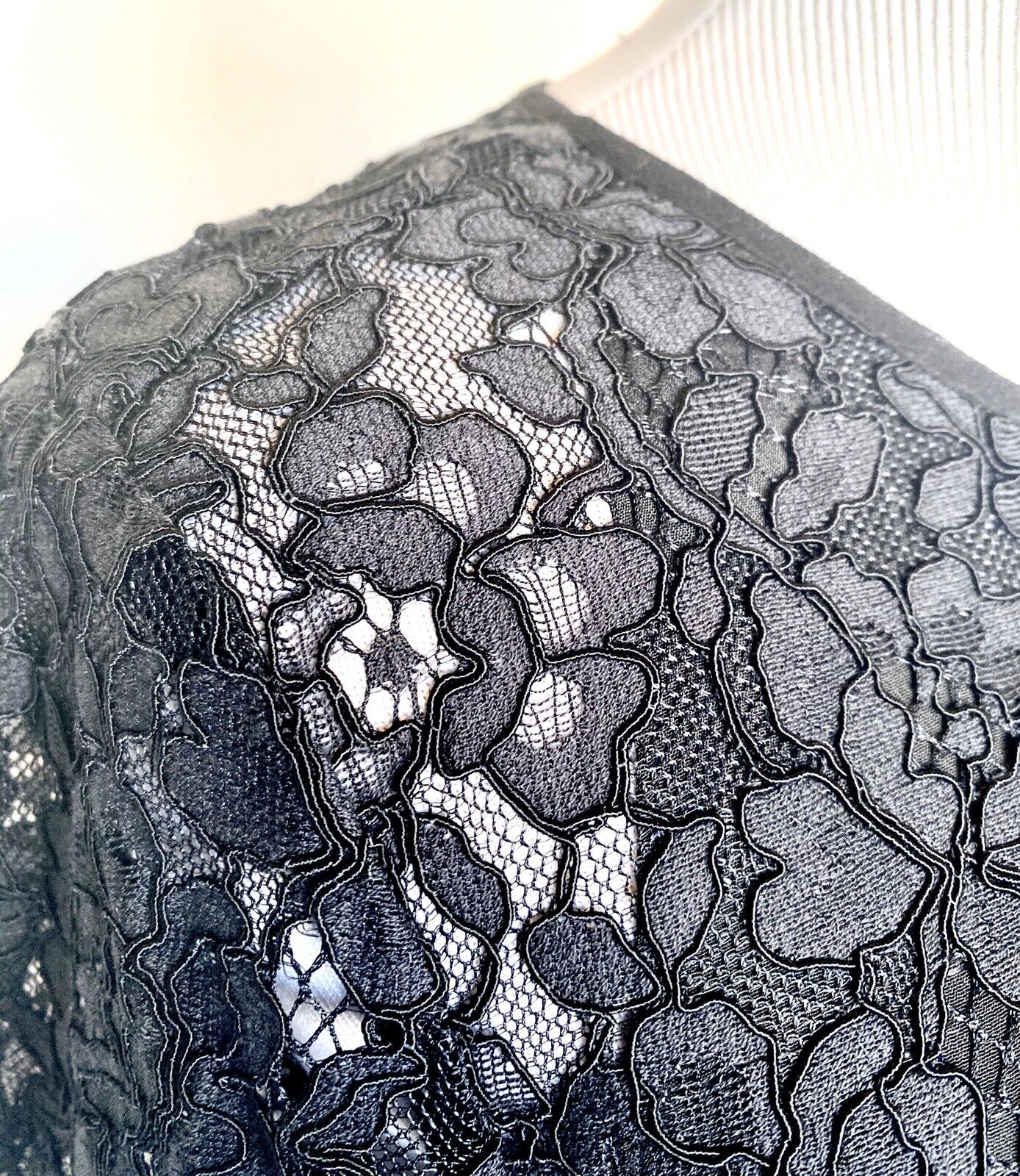 Juicy Couture Black Label Lace Bell Sleeve Dress O Retail 248  Price $69 NWT