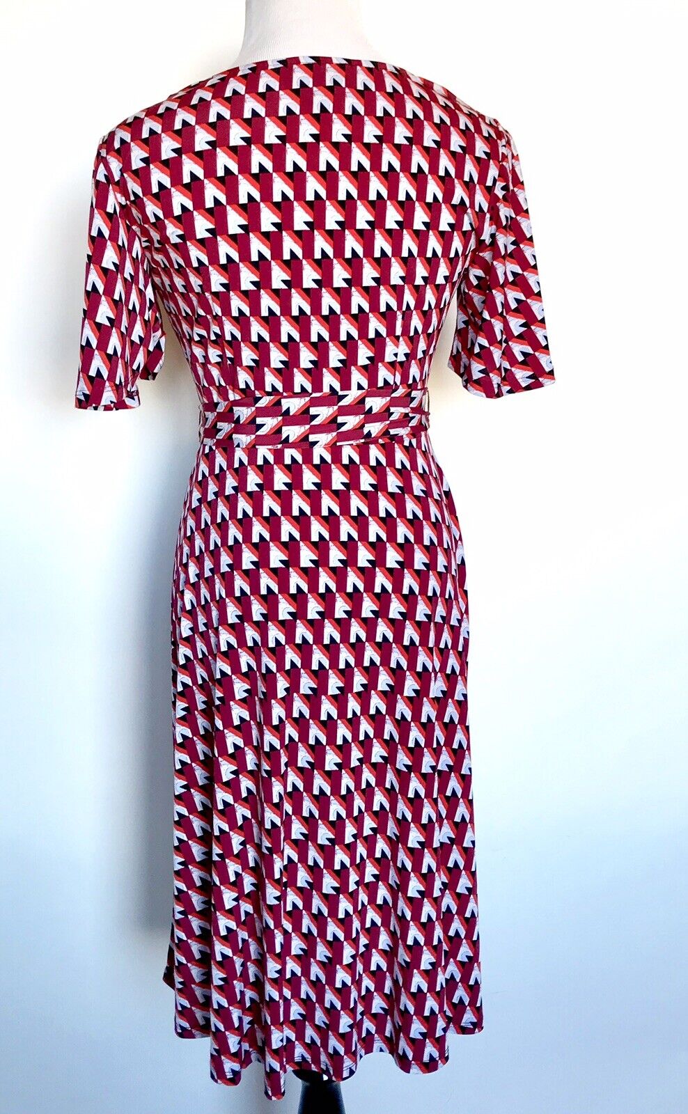 Donna Morgan Wrap Stretch Dress. Cranberry NWT Size 4  Retails $98 Price $54