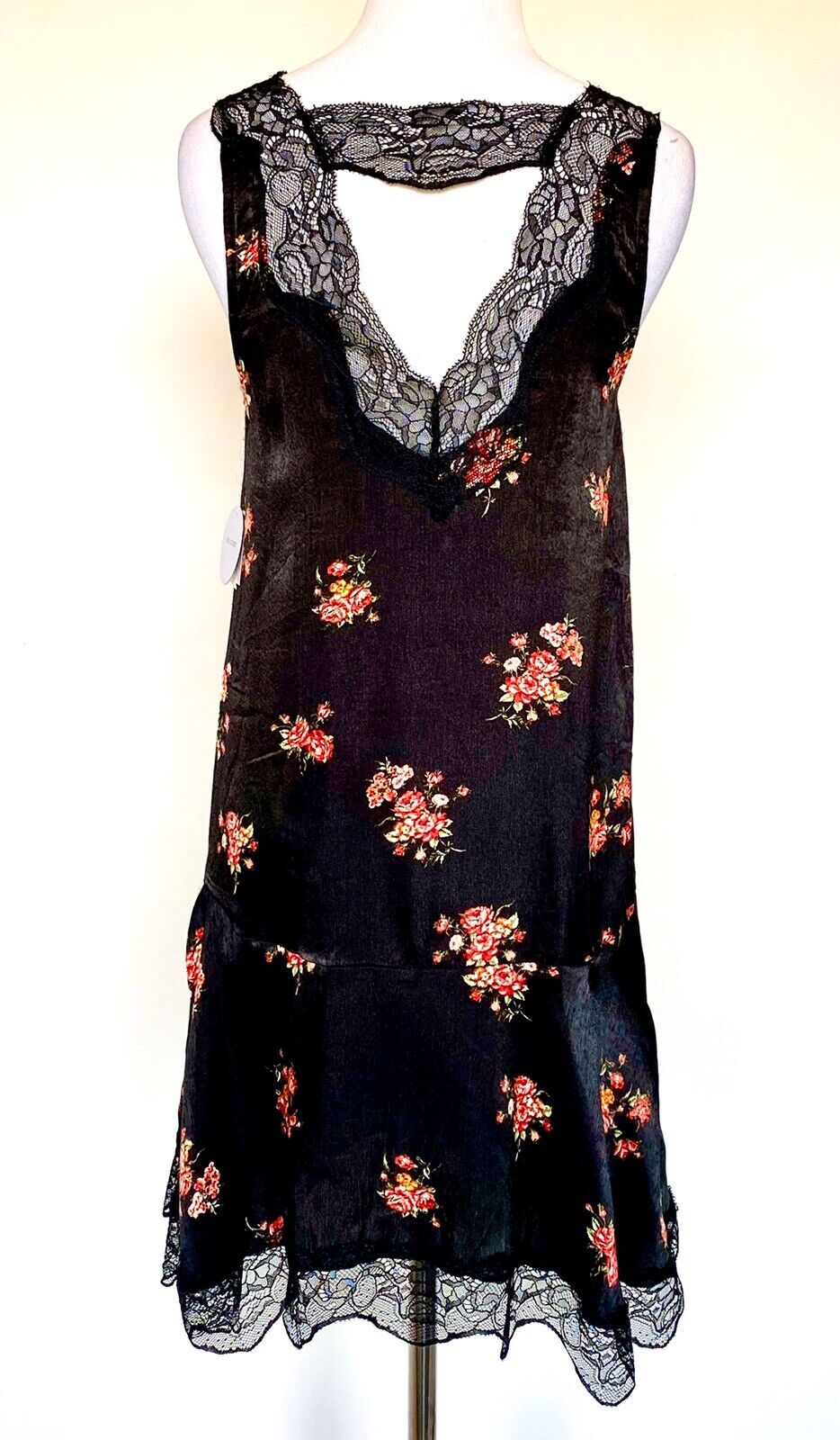 En Creme Black Lace Trim Floral Slip Dress XS Retails $52 Price $26 NEW