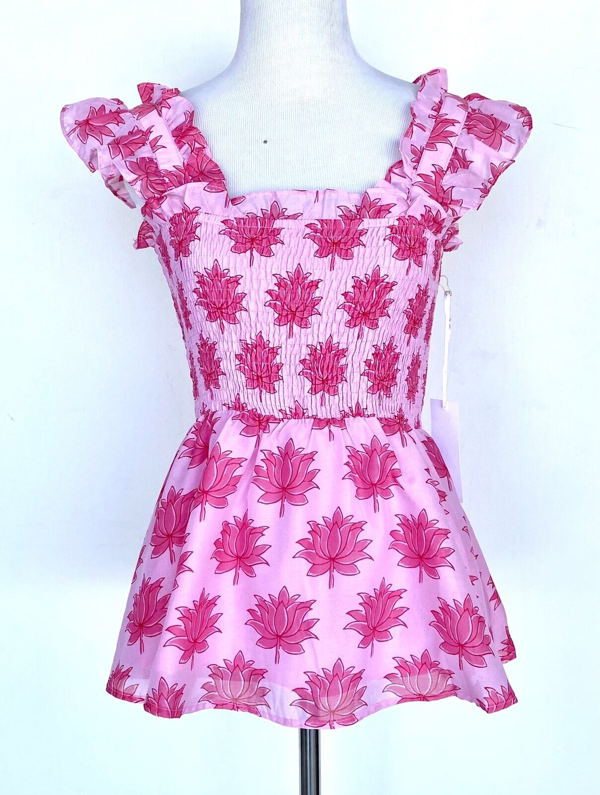 J Marie Elsie Smocked Flutter Sleeve Top size S Retail $106 Price $53 Pink