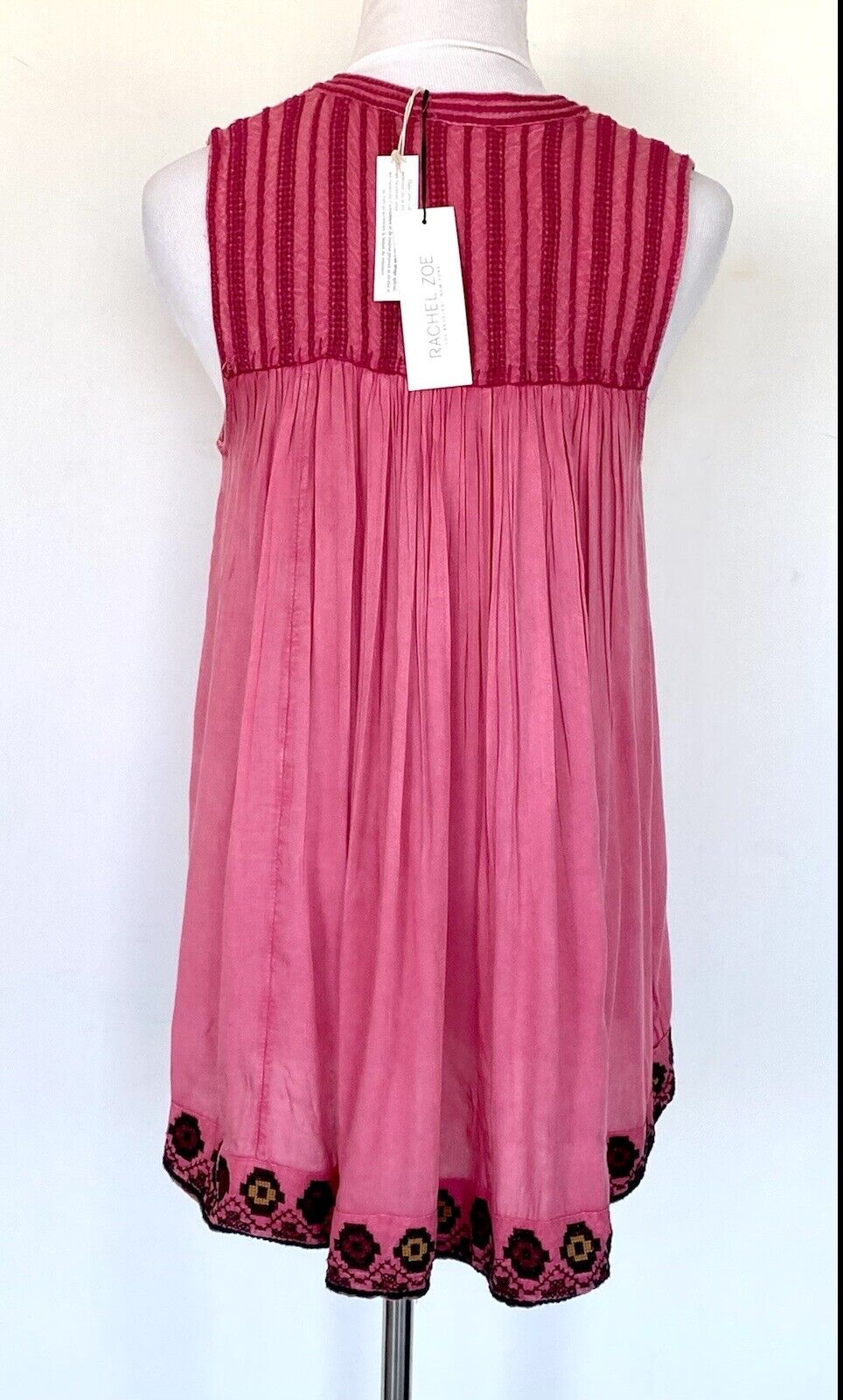 Rachel Zoe Sleeveless Embroidered Tunic Top Size M Retails $69 Price $45 NWT