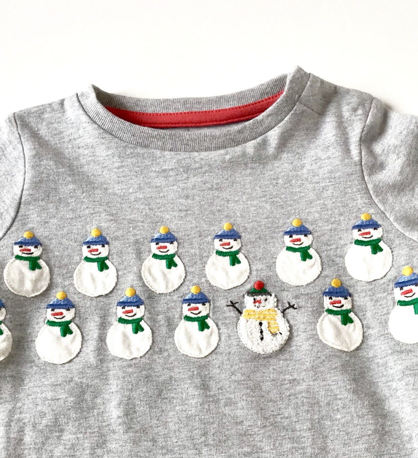 Mini Boden Grey Marl Snowmen Appliqué Top 6-12 Month Retail $25 Price $18.79 NWT