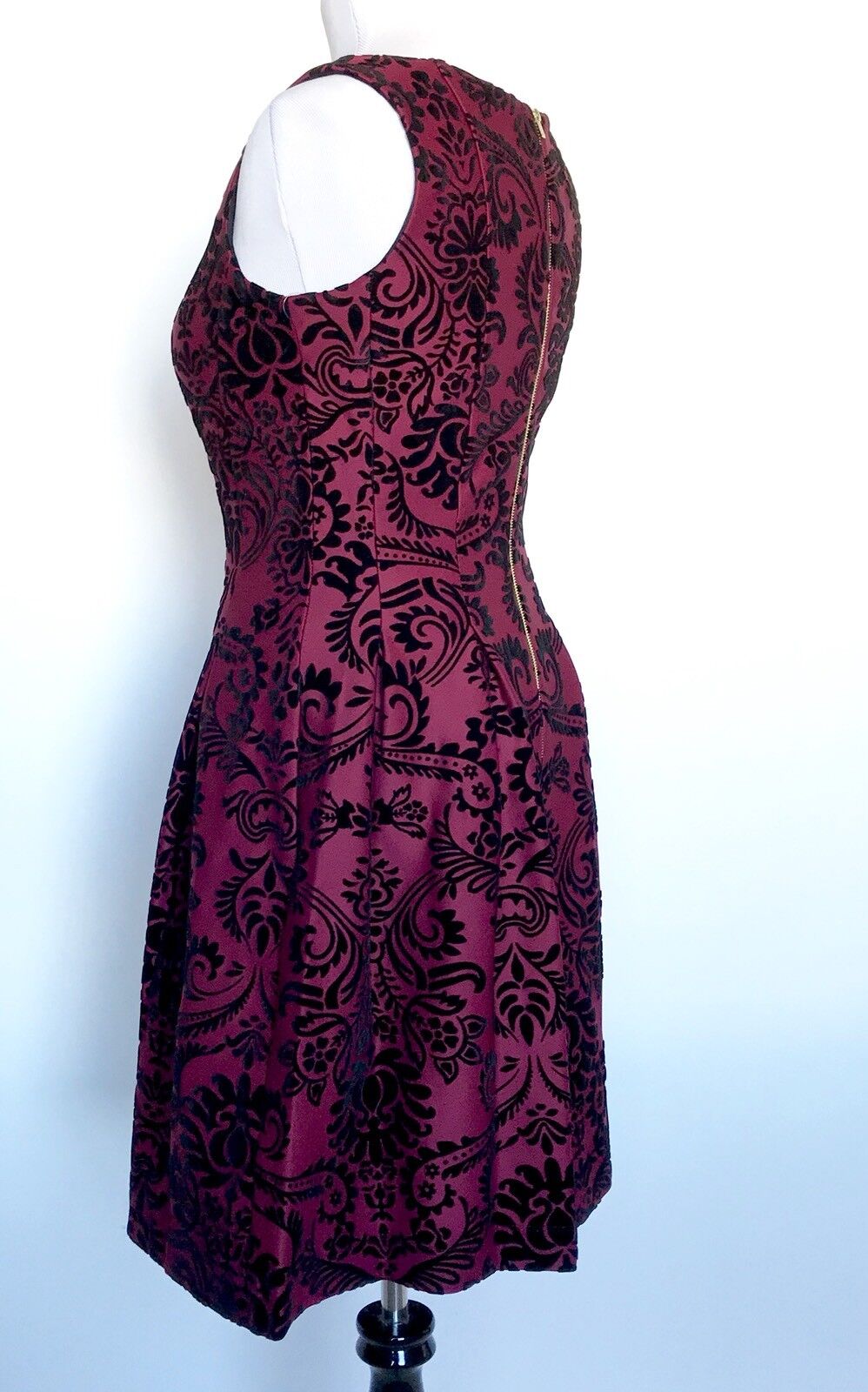 Gabby Skye Damask Velvet Fit And Flare Dress. Retails $98 Price $53 Size 6 NWT