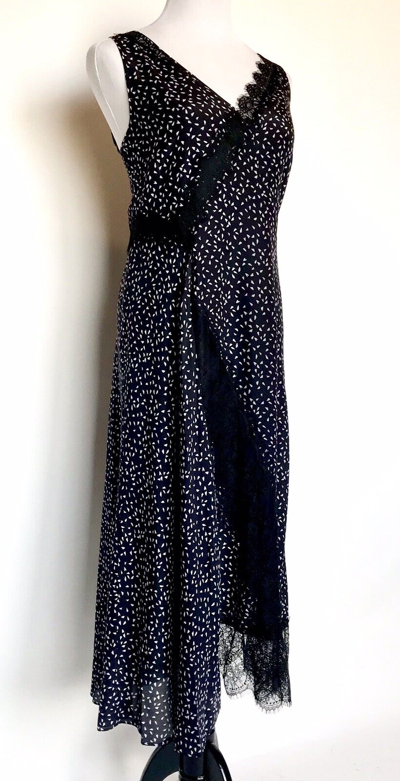 Lewit Dark Navy Night  Jane 100% Silk Dress. Retail $379 Price $148 NWT Size 10