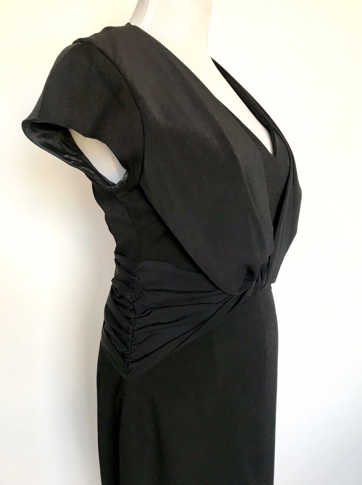 Reiss Twist Front Black Dress. Retails $370 Price $98 NWOT Size 6