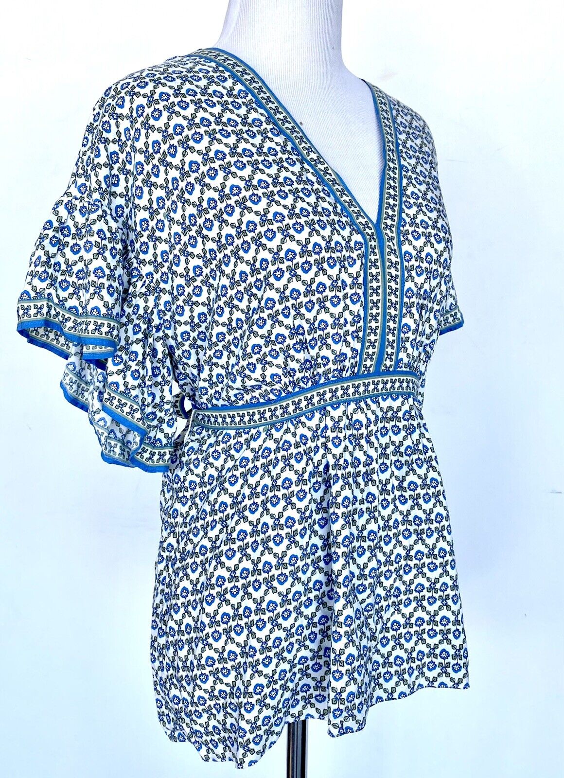 Max Studio Belted V Neck  Blouse Size S Retails $88 Price $44 NWT