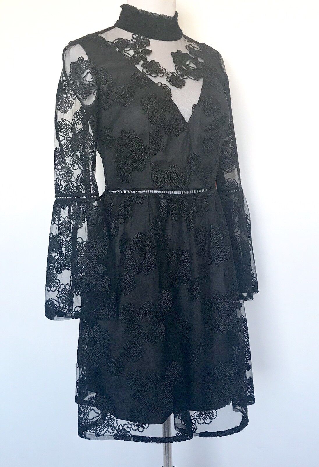 NEW Monique Lhuillier Black Cocktail Dress NWT Retails $395 Price $199 Size 6