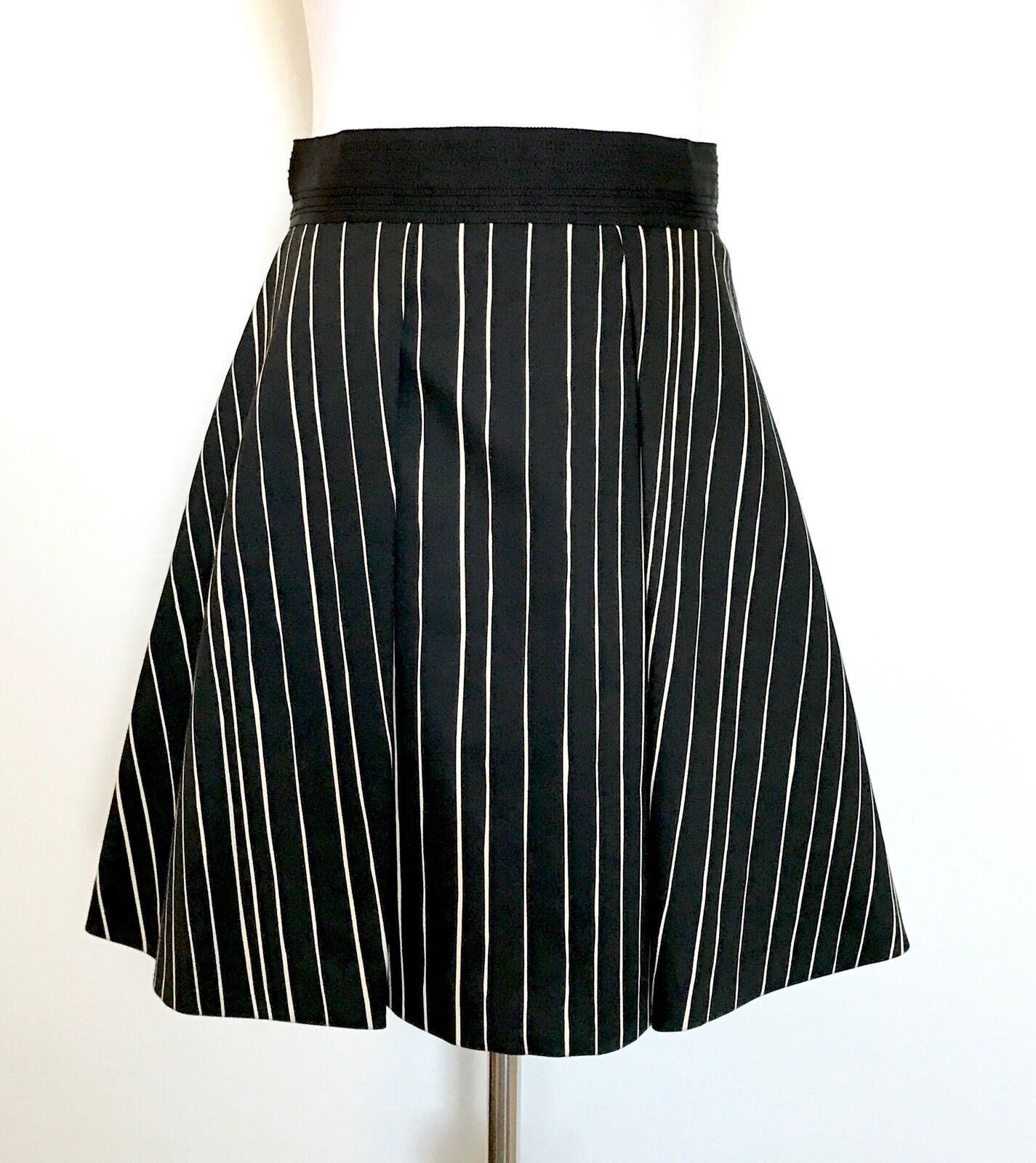 Alice + Olivia Black And White Stripe Skirt Retail $245 Price $75 NWT 6