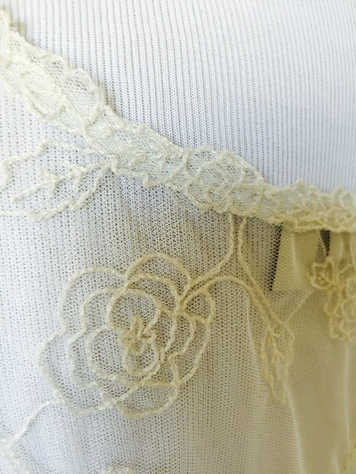 Hinge Cream Ivory Stitch Flower Net Top. NWT Size S Original Price $78 Price $38