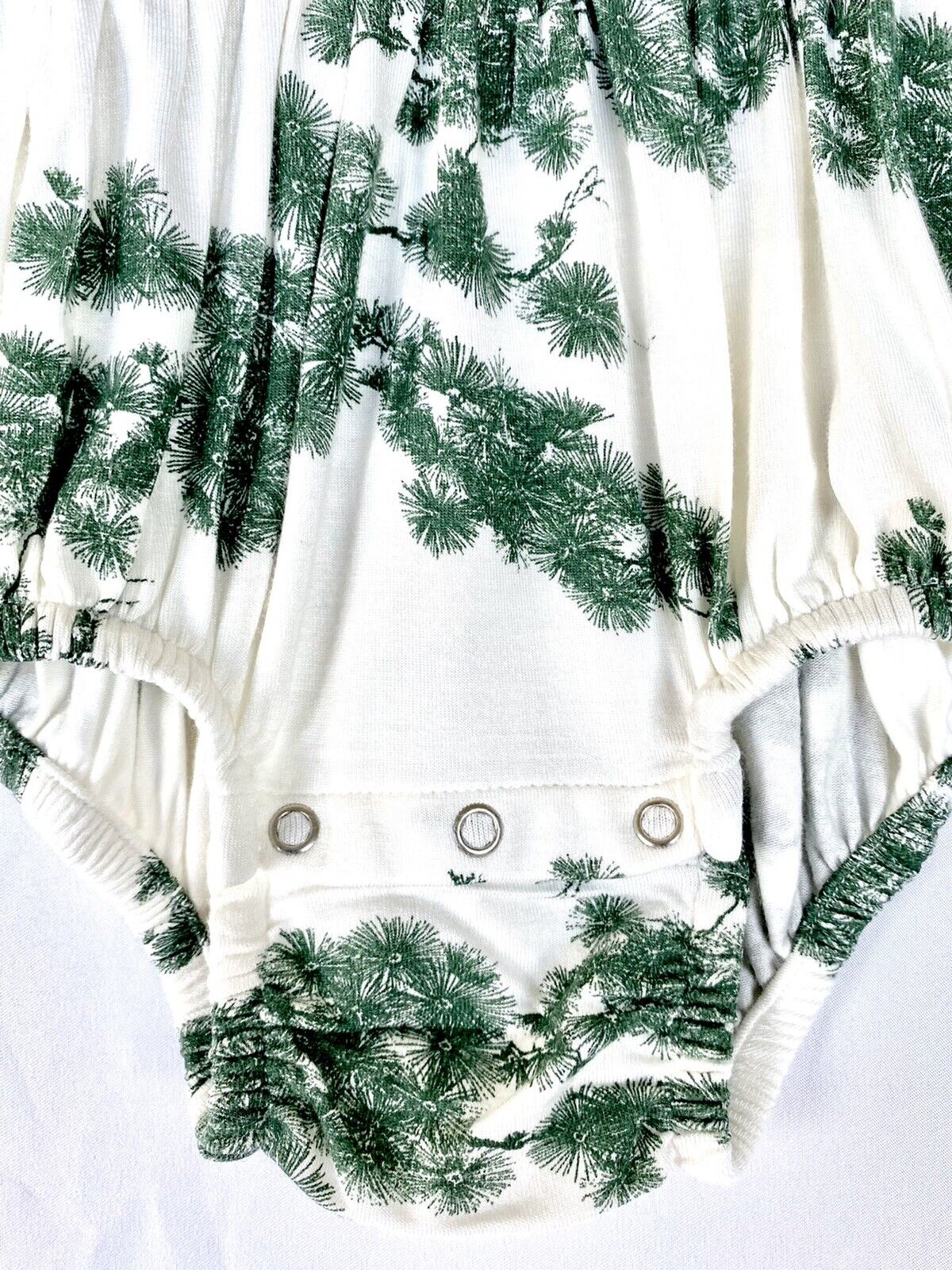 Kate Quinn Bamboo Pine Smocked bubble Romper Retail $38 Price $28 0–3 M Cream