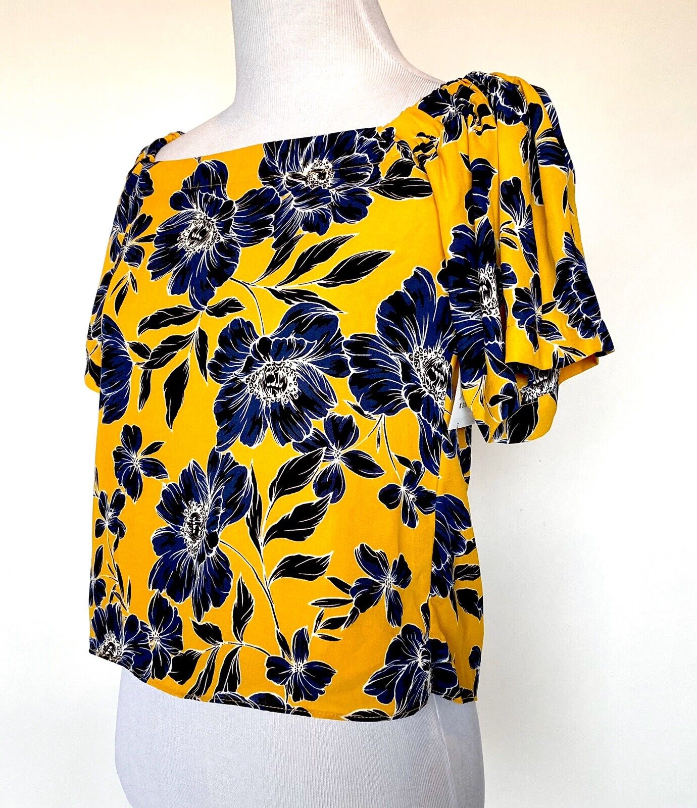 Olivaceous Yellow Off Shoulder Floral Blouse XS Retails $68 Price $22