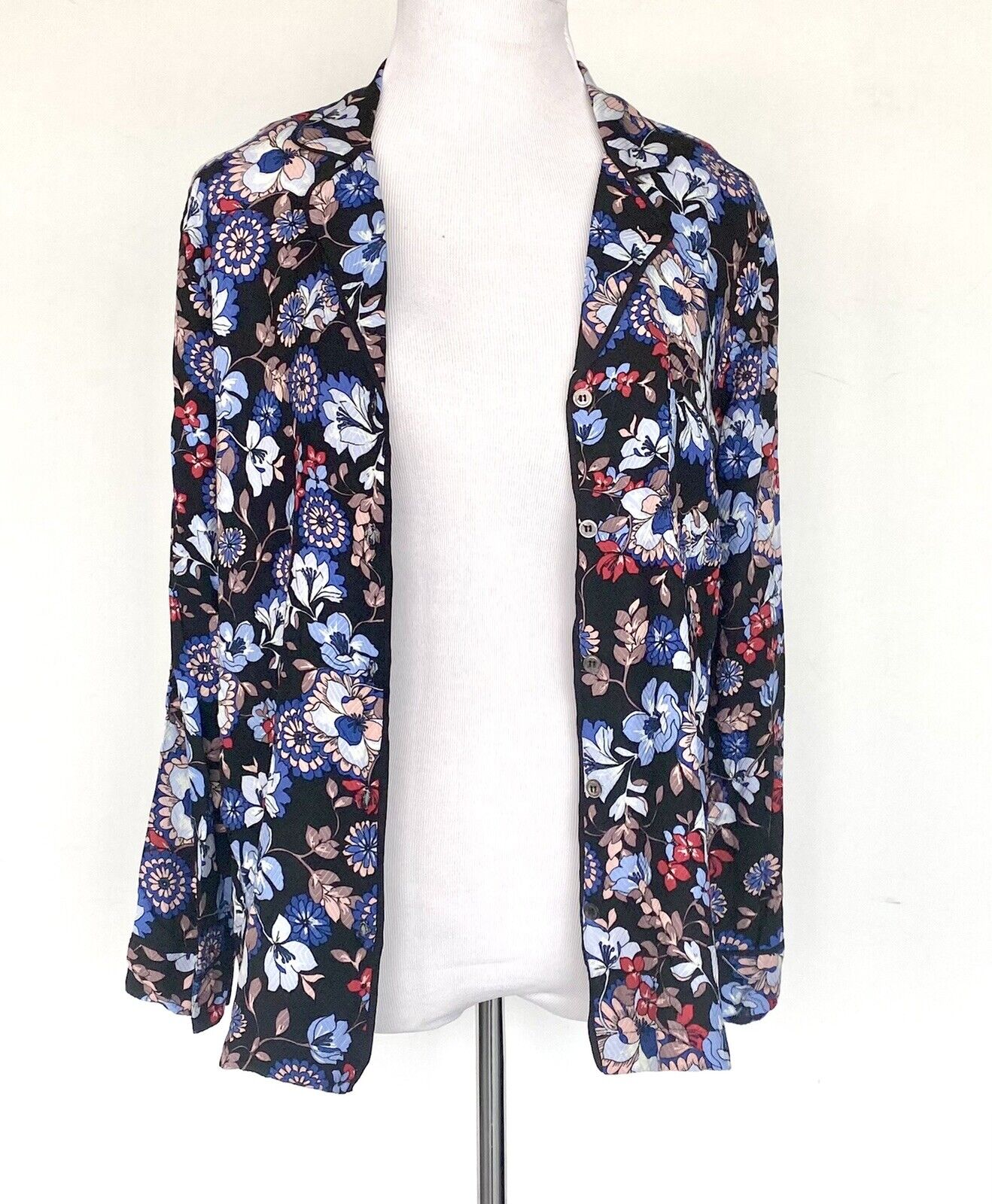 Beltaine Floral Black Piped Edge Blouse Retail $148 Price $38 S NWT