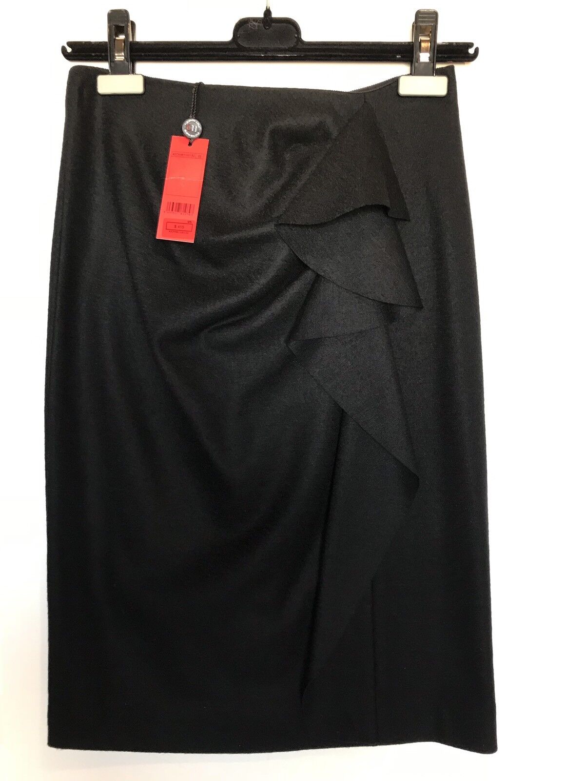 Carolina Herrera Black Ruffle Soft Wool Skirt NWT Retail $415 Price $199 Size 2